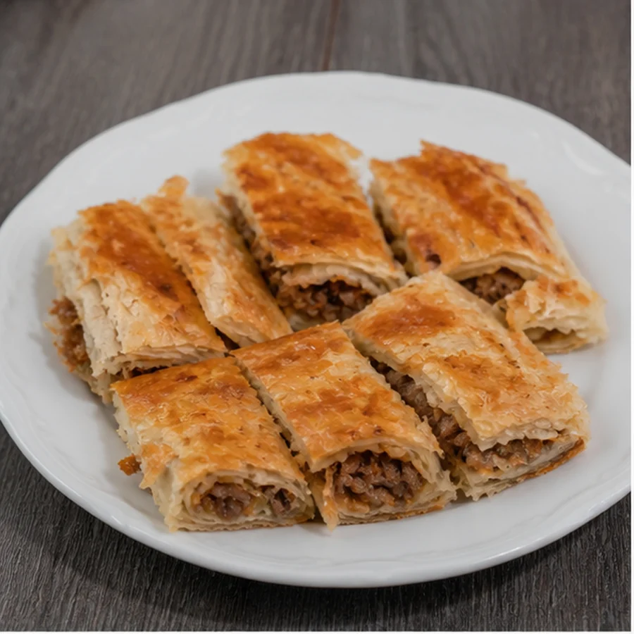 Kıymalı ev böreği
